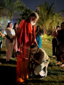A devoted seeker receives a deep, transformative blessing from the master as part of his AtmaNambi spiritual service tour.